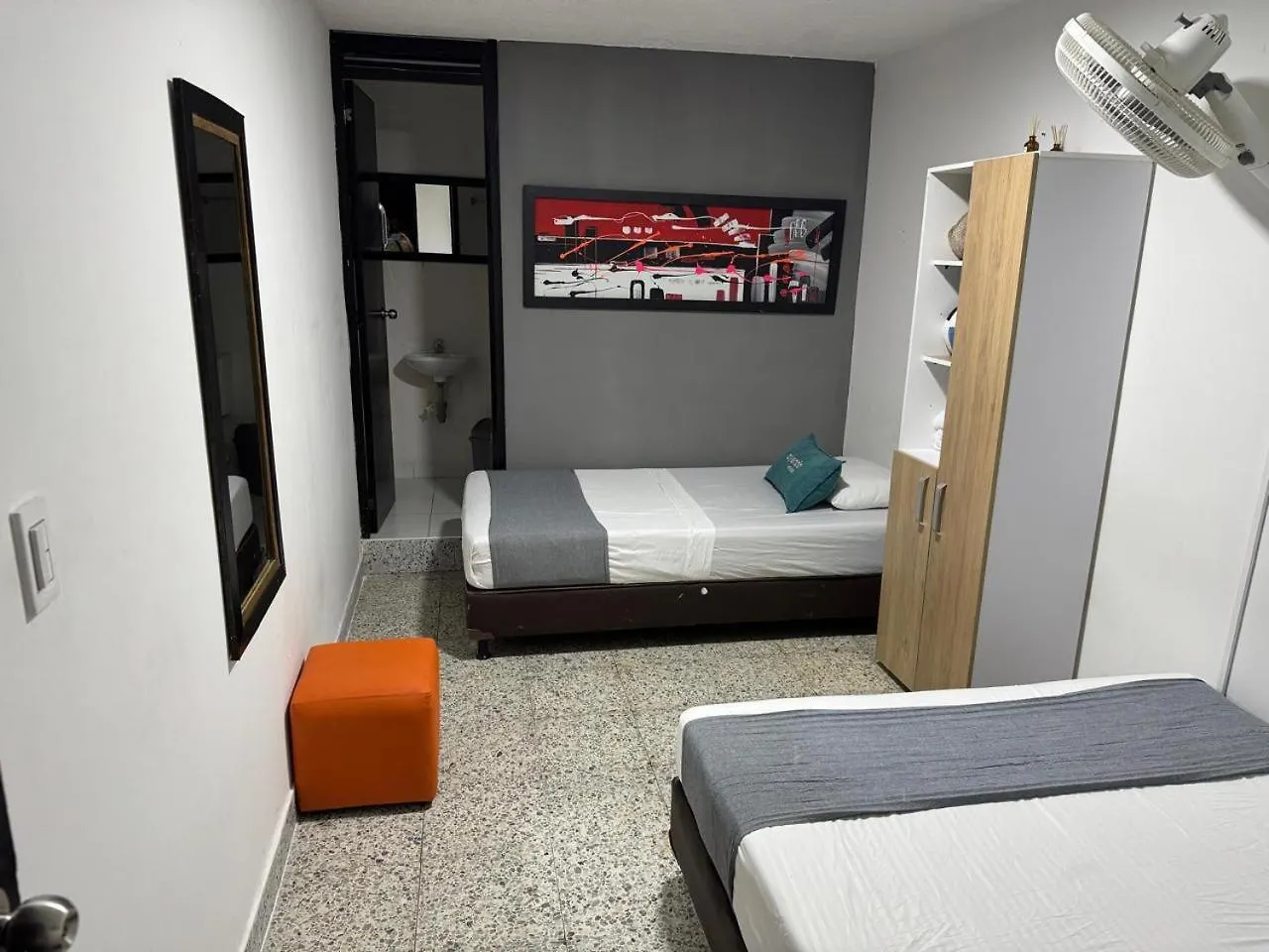 Hotel Jc 43 Medellín 3*,  Colombia